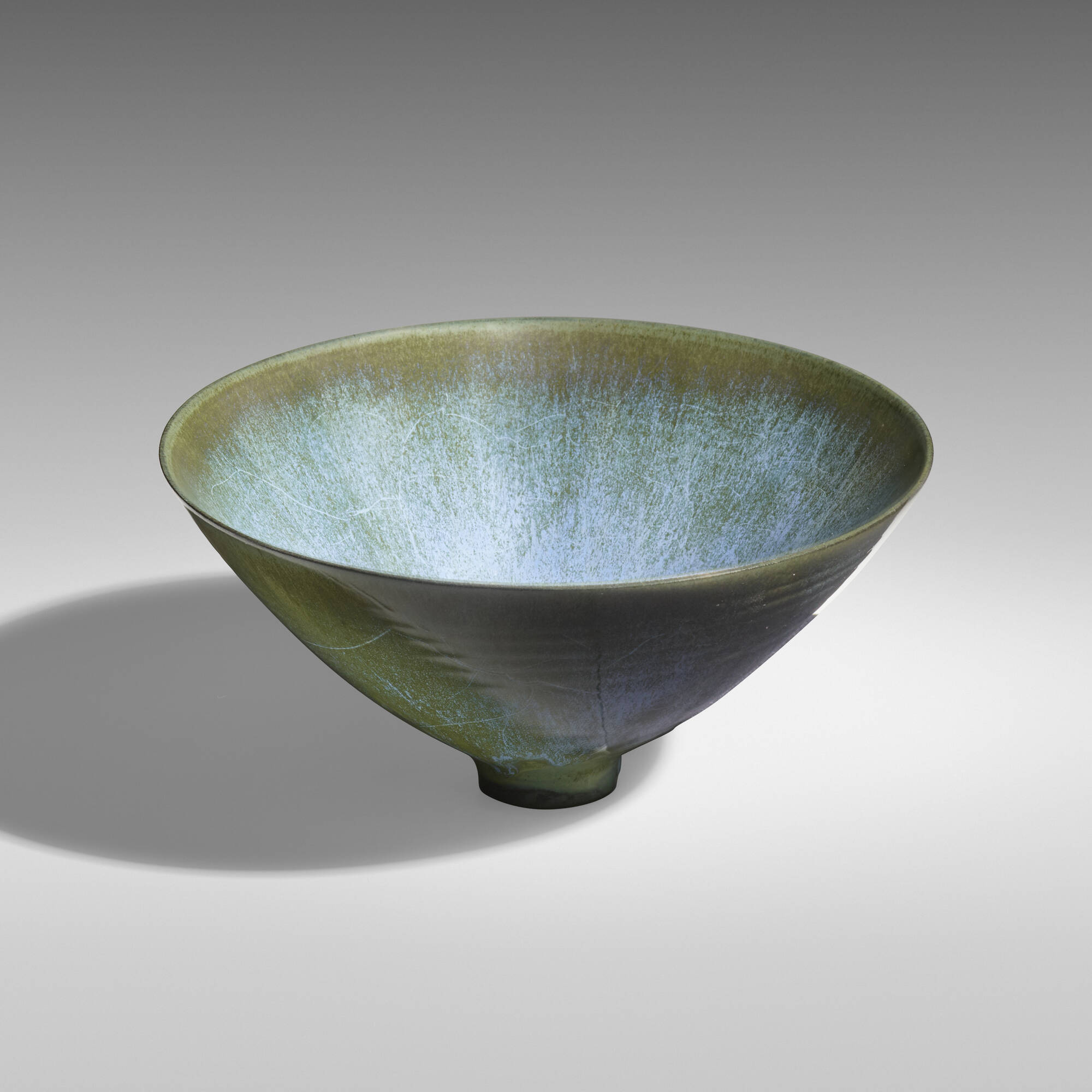 https://www.ragoarts.com/items/index/2000/580_1_modern_design_january_2022_gertrud_and_otto_natzler_conical_bowl_with_base__rago_auction.jpg?t=1693162415
