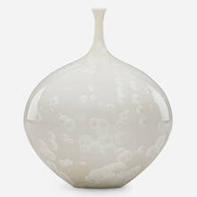 318: CLIFF LEE, Vase < Post-War Ceramics, 13 April 2023 < Auctions